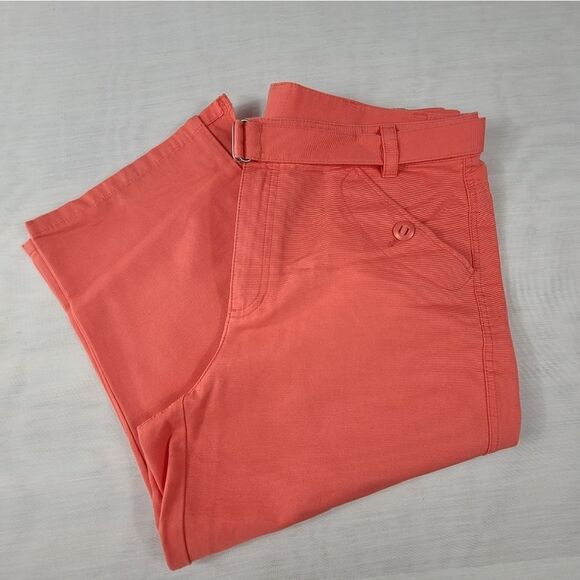 Liz Claiborne Coral Women Belted Capris - Picture 7 of 7